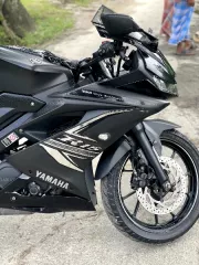 Yamaha R15 V3